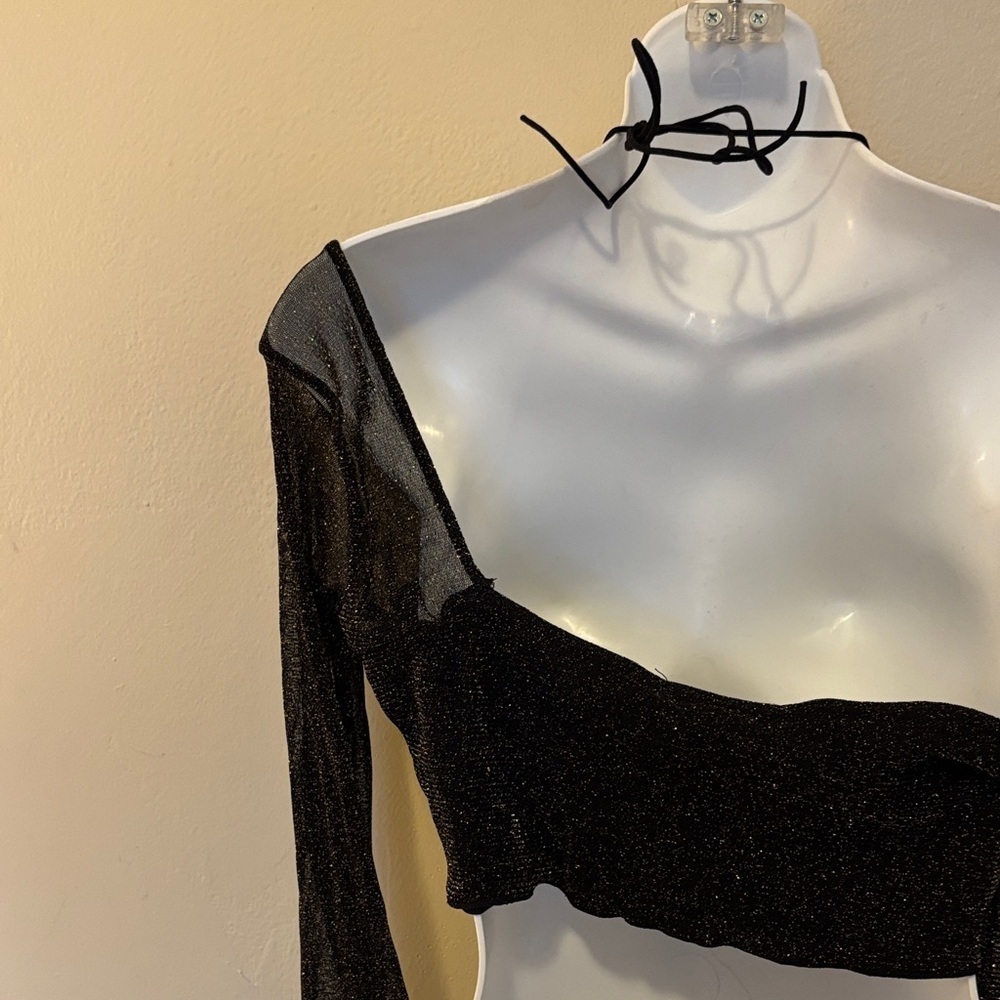 Revamped Black Shimmer Long Sleeve Crop Top - Picture 4 of 4